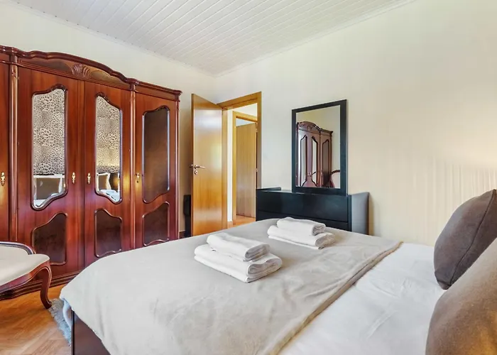 Landure By Homie Apartment